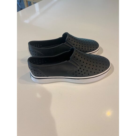 Native Jefferson Slip-On Shoes Black Size 7 - Picture 2 of 5